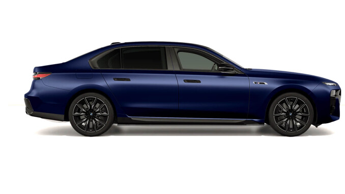 BMW 7 Series M760e xDrive 4dr Auto [Ultimate Pack] Saloon - Image 3